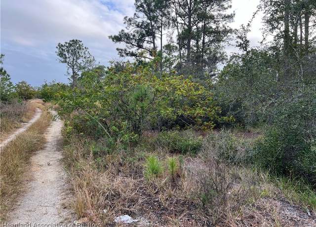 Property at 354 Summer Dr, Lake Placid, FL 33852