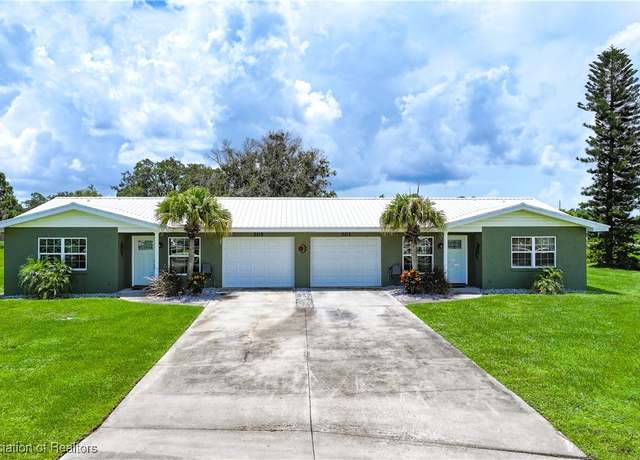 Property at 301 Cherry Tree Dr, Sebring, FL 33876, 4 beds, 4 baths