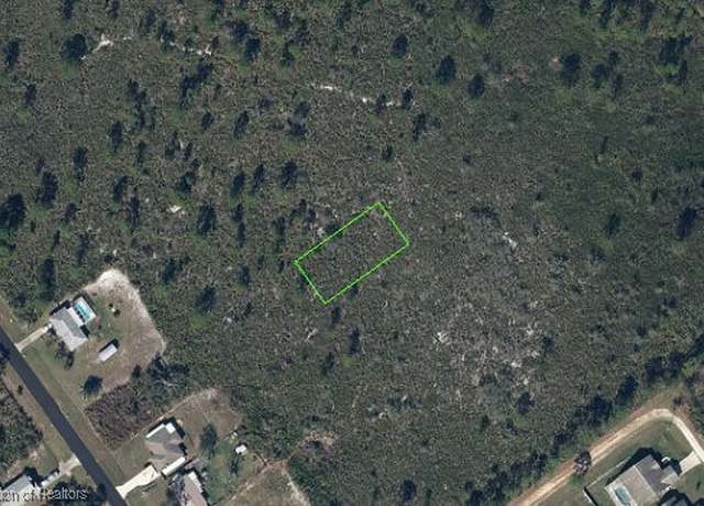 Property at 611 Bottlebrush Ave, Lake Placid, FL 33852