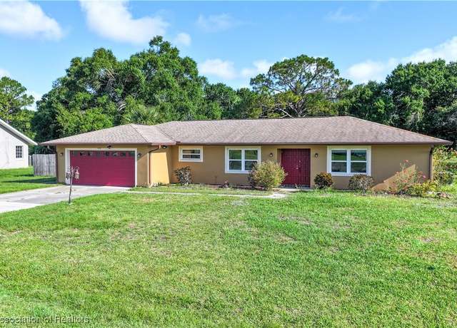Property at 400 Spring Blvd, Sebring, FL 33876, 3 beds, 2 baths