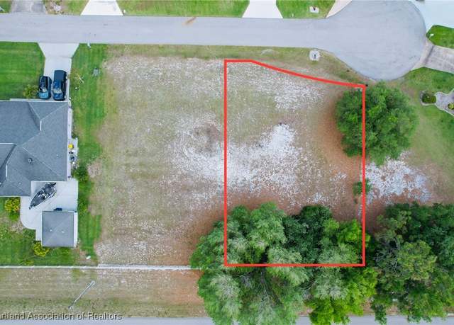 Property at 12 Quail Roost Rd, Lake Placid, FL 33852