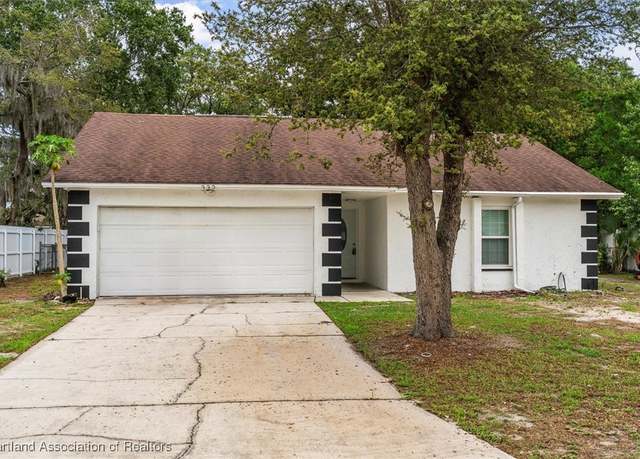 Property at 332 Sand Trl, Winter Haven, FL 33880, 3 beds, 2 baths