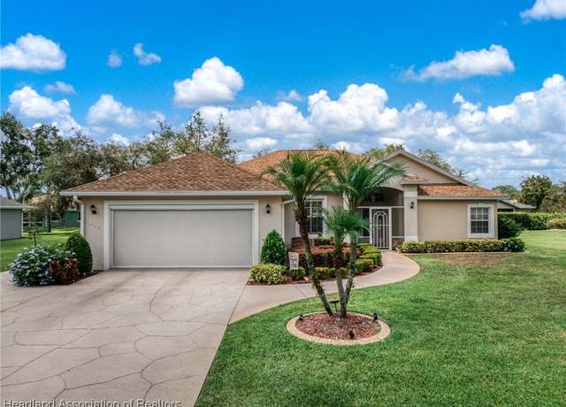 Property at 2440 Manor Dr, Sebring, FL 33872, 3 beds, 2 baths