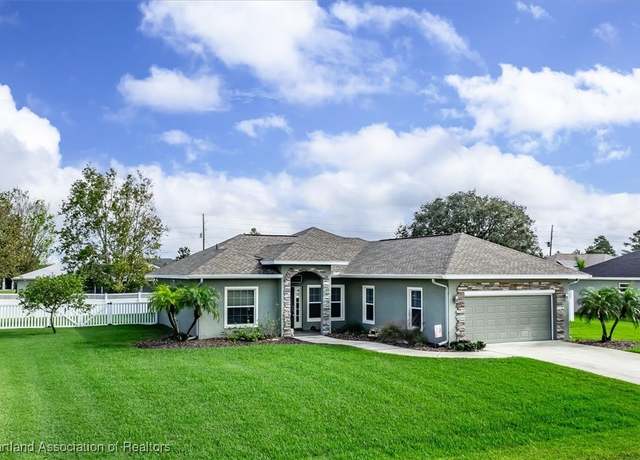 Property at 4812 Pebble Dr, Sebring, FL 33872, 3 beds, 2 baths