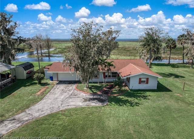 Property at 1317 Lakeshore Dr, Lorida, FL 33857, 3 beds, 2 baths