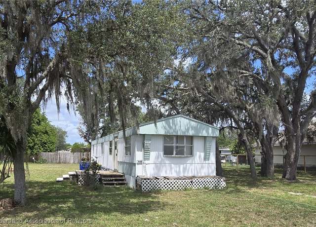Property at 3401 Howze Ave, Sebring, FL 33870, 2 beds, 1 bath