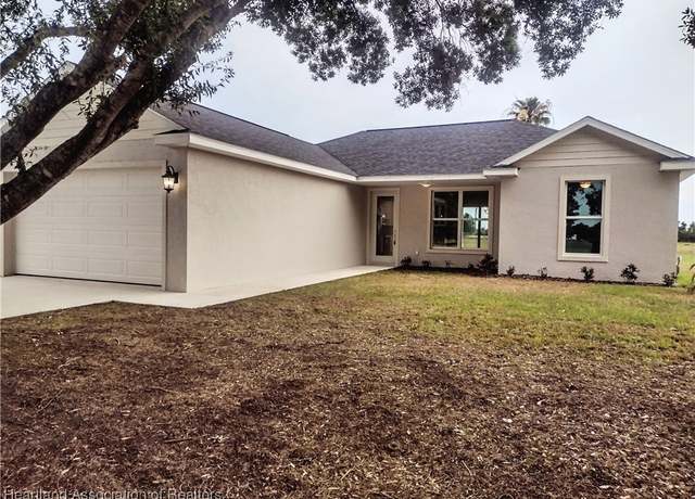 Property at 1353 Blue Heron Dr, Sebring, FL 33876, 3 beds, 2 baths