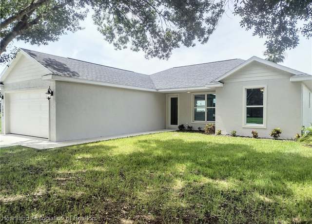 Property at 1353 Blue Heron Dr, Sebring, FL 33876, 3 beds, 2 baths