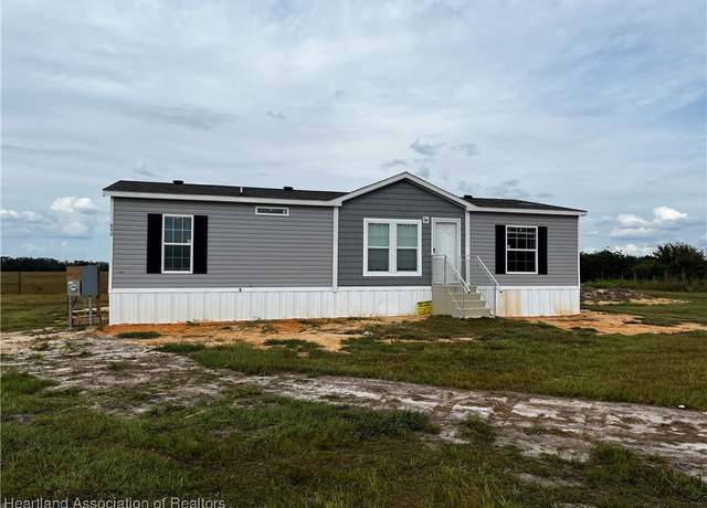Property at 840 State Road 62 Rd, Bowling Green, FL 33834, 3 beds, 2 baths