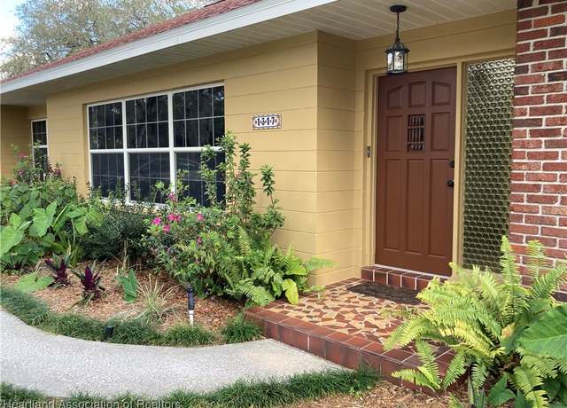 Property at 1317 Hotiyee Ave, Sebring, FL 33870, 3 beds, 2 baths