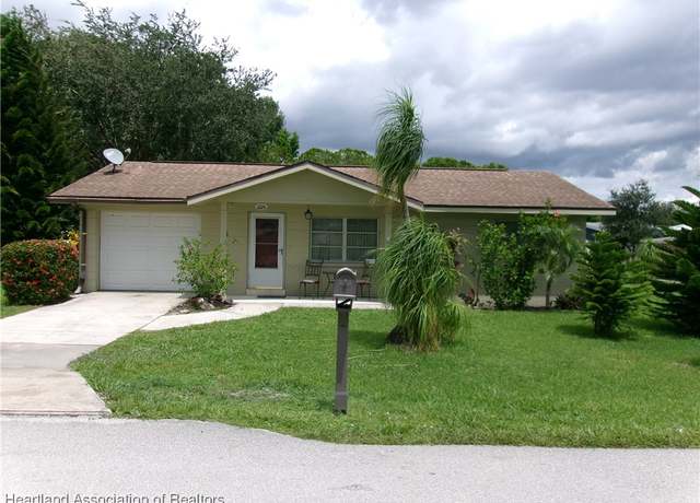 Property at 1824 Eastview Rd, Sebring, FL 33870, 2 beds, 1 bath