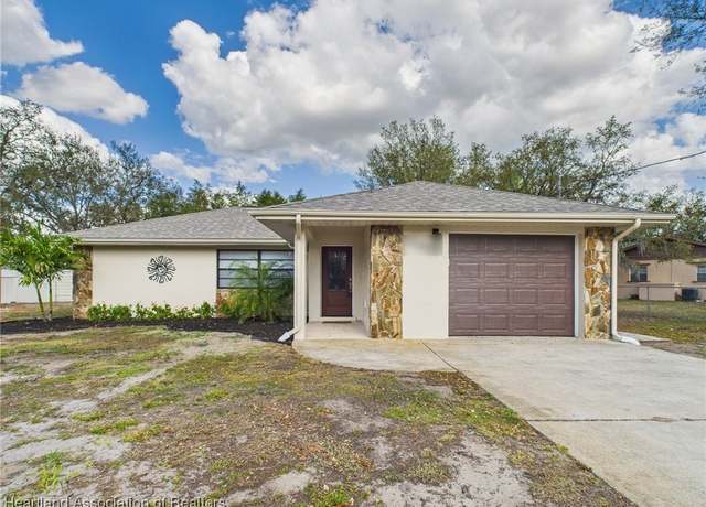 Property at 2786 N Buckingham Rd, Avon Park, FL 33825, 2 beds, 2 baths