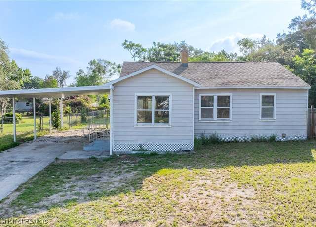 Property at 1108 Edgemoor Ave, Sebring, FL 33870, 3 beds, 2 baths