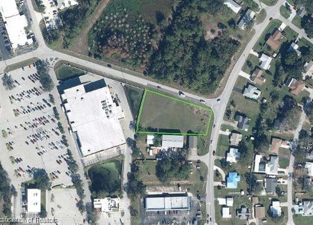 Property at 119 Memorial Dr, Sebring, FL 33870