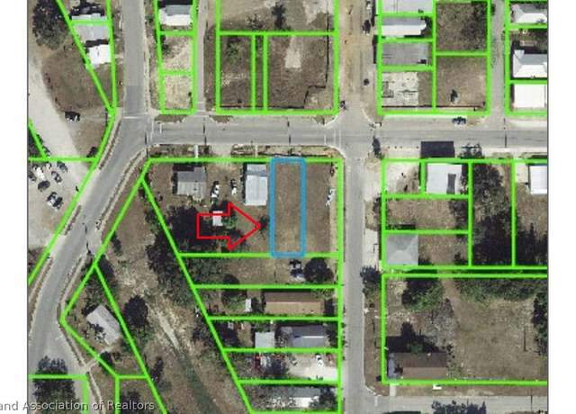 Property at 112 E Hal Mcrae Blvd, Avon Park, FL 33825