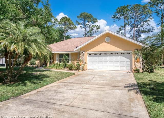 Property at 1045 Winter St, Lake Placid, FL 33852, 3 beds, 2 baths