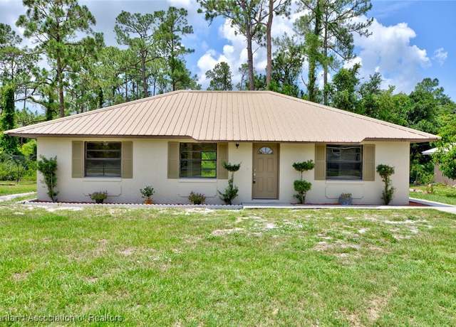 Property at 3221 Pompano Dr, Sebring, FL 33870, 3 beds, 2 baths