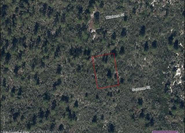 Property at 520 Suzanne St, Lake Placid, FL 33852
