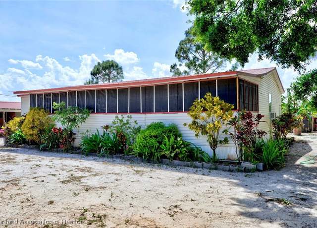 Property at 83 Laurel Ln, Frostproof, FL 33843, 3 beds, 2 baths