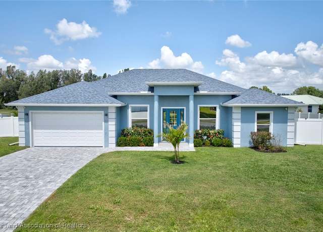 Property at 3017 Duane Palmer Blvd, Sebring, FL 33876, 4 beds, 3.5 baths