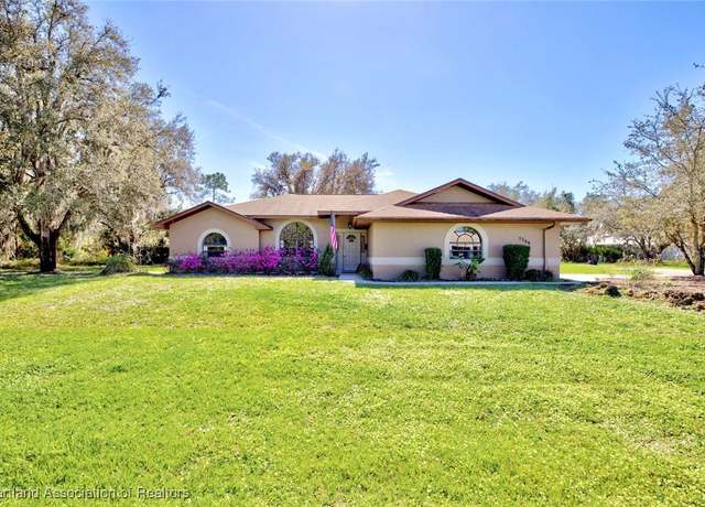 Property at 5708 Longbow Dr, Sebring, FL 33876, 3 beds, 2 baths