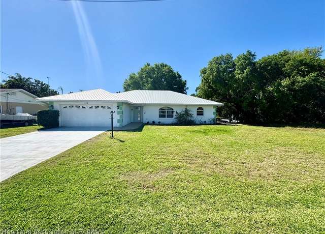 Property at 120 Honeycomb Ave, Lake Placid, FL 33852, 3 beds, 2 baths