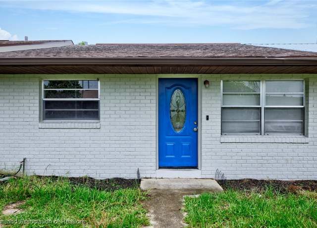 Property at 22 W Raymond St, Avon Park, FL 33825, 2 beds, 1.5 baths