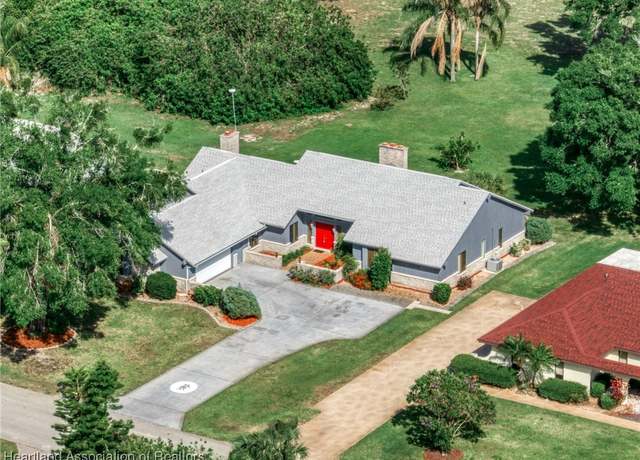 Property at 3220 Sunrise Dr, Sebring, FL 33872, 3 beds, 3 baths