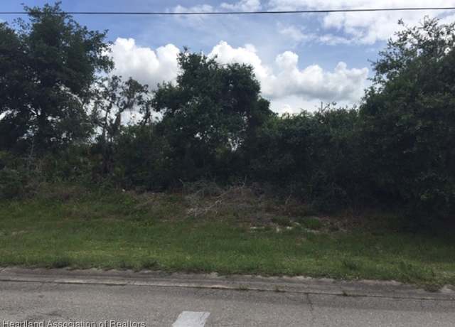 Property at 6339 Columbus Blvd, Sebring, FL 33872