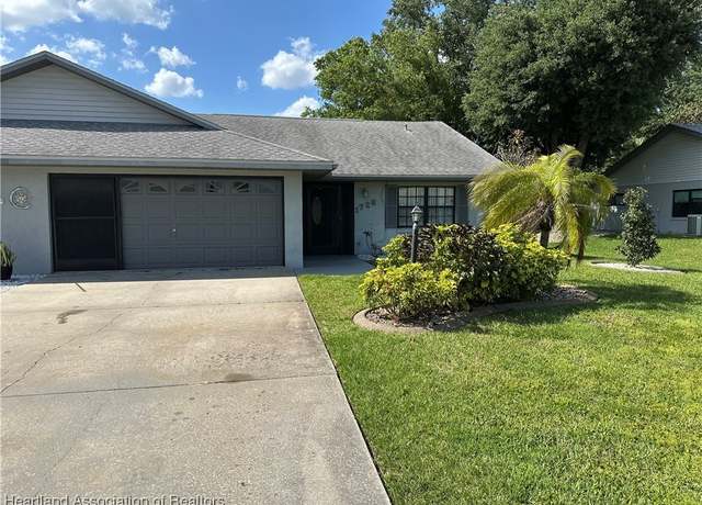 Property at 1726 W Orangewood Pl, Avon Park, FL 33825, 2 beds, 2 baths