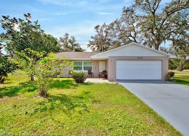 Property at 1955 N Torrington Rd, Avon Park, FL 33825, 3 beds, 2 baths