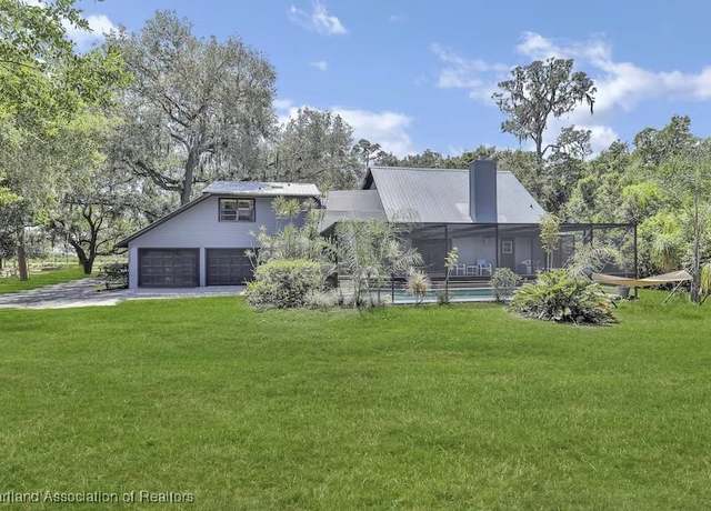 Property at 1371 Talbott Cir, Avon Park, FL 33825, 3 beds, 3.5 baths