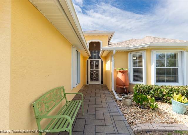 Property at 3108 Oakmont Dr, Avon Park, FL 33825, 3 beds, 2 baths