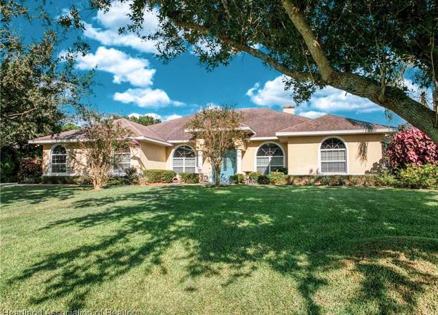 Property at 603 Sunset Pointe Dr, Lake Placid, FL 33852, 4 beds, 3.5 baths