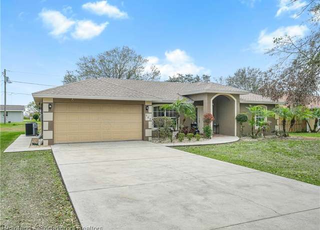 Property at 605 S Young Ave, Avon Park, FL 33825, 3 beds, 2 baths