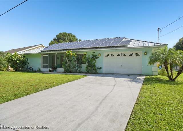 Property at 1066 Lake Carrie Dr, Lake Placid, FL 33852, 2 beds, 2 baths
