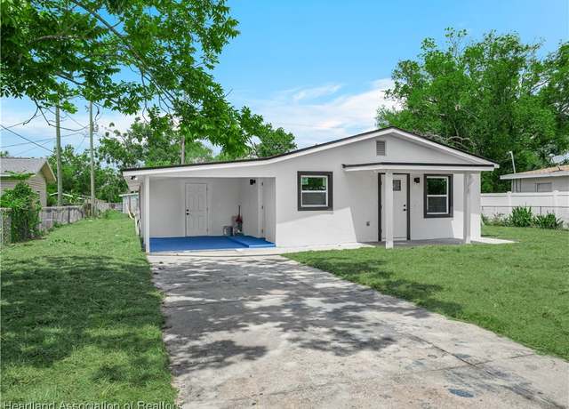 Property at 804 S 8th Ave, Wauchula, FL 33873, 4 beds, 3 baths
