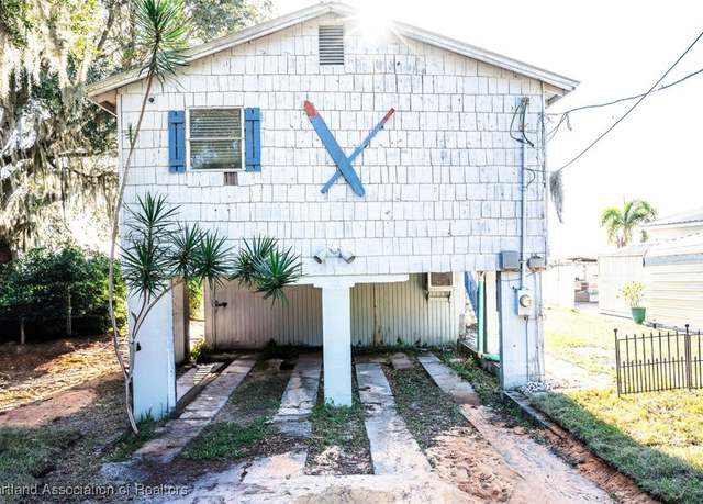 Property at 542 Lake June Rd, Lake Placid, FL 33852, 2 beds, 2 baths
