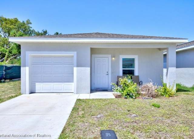 Property at 1301 Ebro Ct, Sebring, FL 33870, 3 beds, 2 baths