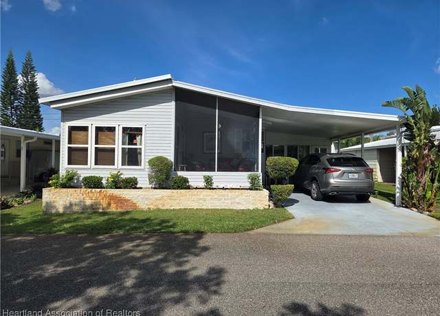 Property at 13 Fishermans Cv, Lake Placid, FL 33852, 2 beds, 2 baths