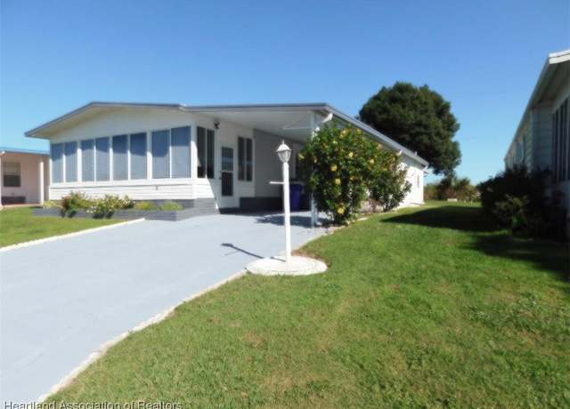 Property at 21 Pinecrest St, Lake Placid, FL 33852, 2 beds, 2 baths
