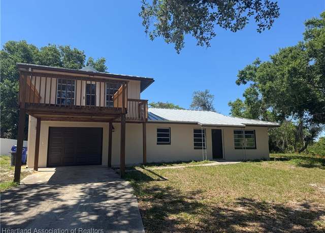 Property at 127 Jamison Ave, Lake Placid, FL 33852, 4 beds, 2.5 baths