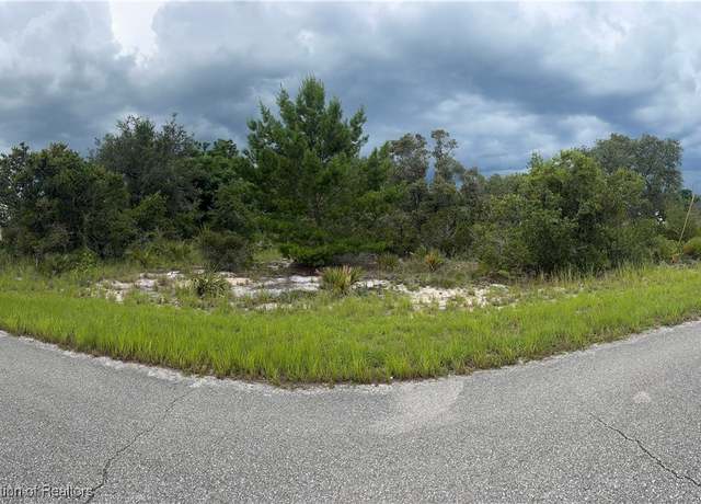 Property at 2215 N Larramore Rd, Avon Park, FL 33825