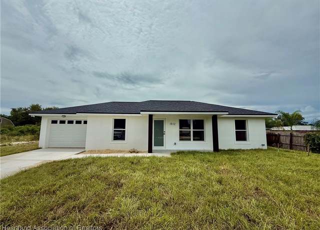 Property at 1512 Cedarbrook St, Lake Placid, FL 33852, 3 beds, 2 baths
