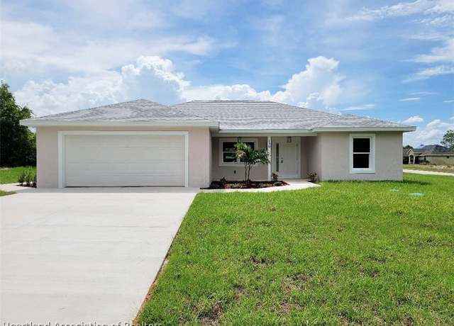 Property at 130 Hawaii Dr NE, Lake Placid, FL 33852, 3 beds, 2 baths