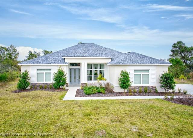 Property at 6931 San Bruno Dr, Sebring, FL 33872, 4 beds, 3.5 baths