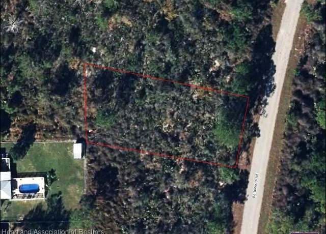 Property at 223 Barbados Dr NE, Lake Placid, FL 33852