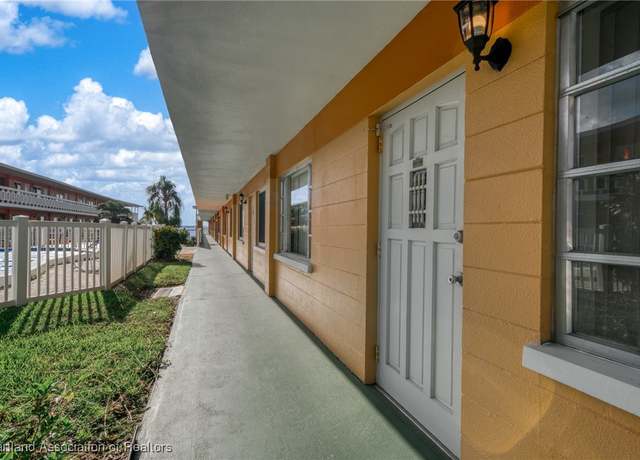 Property at 2113 Lakeview Dr Unit 1B, Sebring, FL 33870, 2 beds, 1 bath