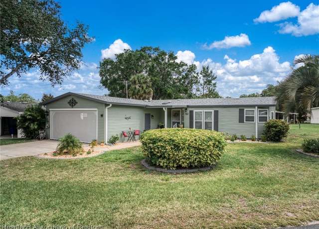 Property at 2880 E Spinnaker Dr, Avon Park, FL 33825, 2 beds, 2 baths