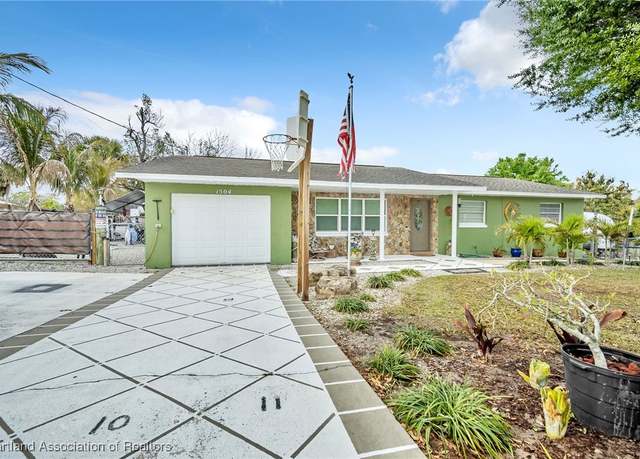 Property at 1504 Assembly Dr, Sebring, FL 33870, 3 beds, 2 baths